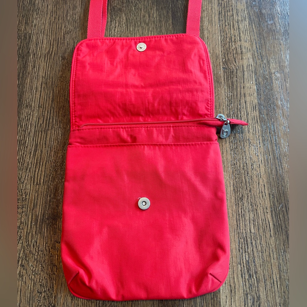 NWOT Red Baggallini Crossbody Bag Statement Purse - Picture 2 of 6